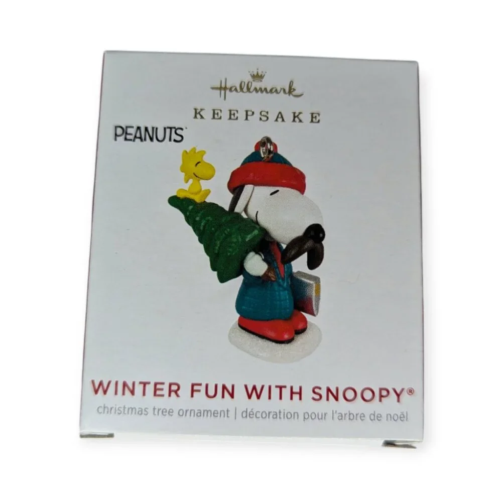 Hallmark Keepsake Miniature Ornament Winter Fun with Snoopy 2021 w/ Original Box